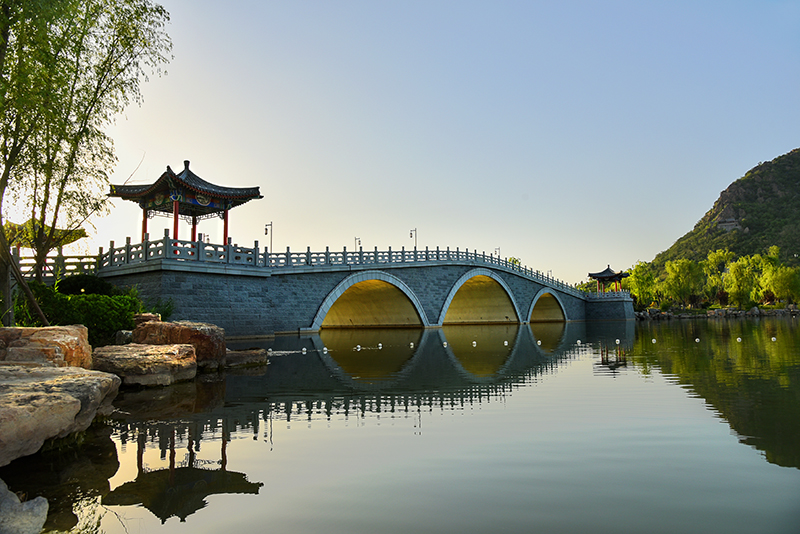 濟(jì)南華山洼濕地公園崇正橋、煙雨橋